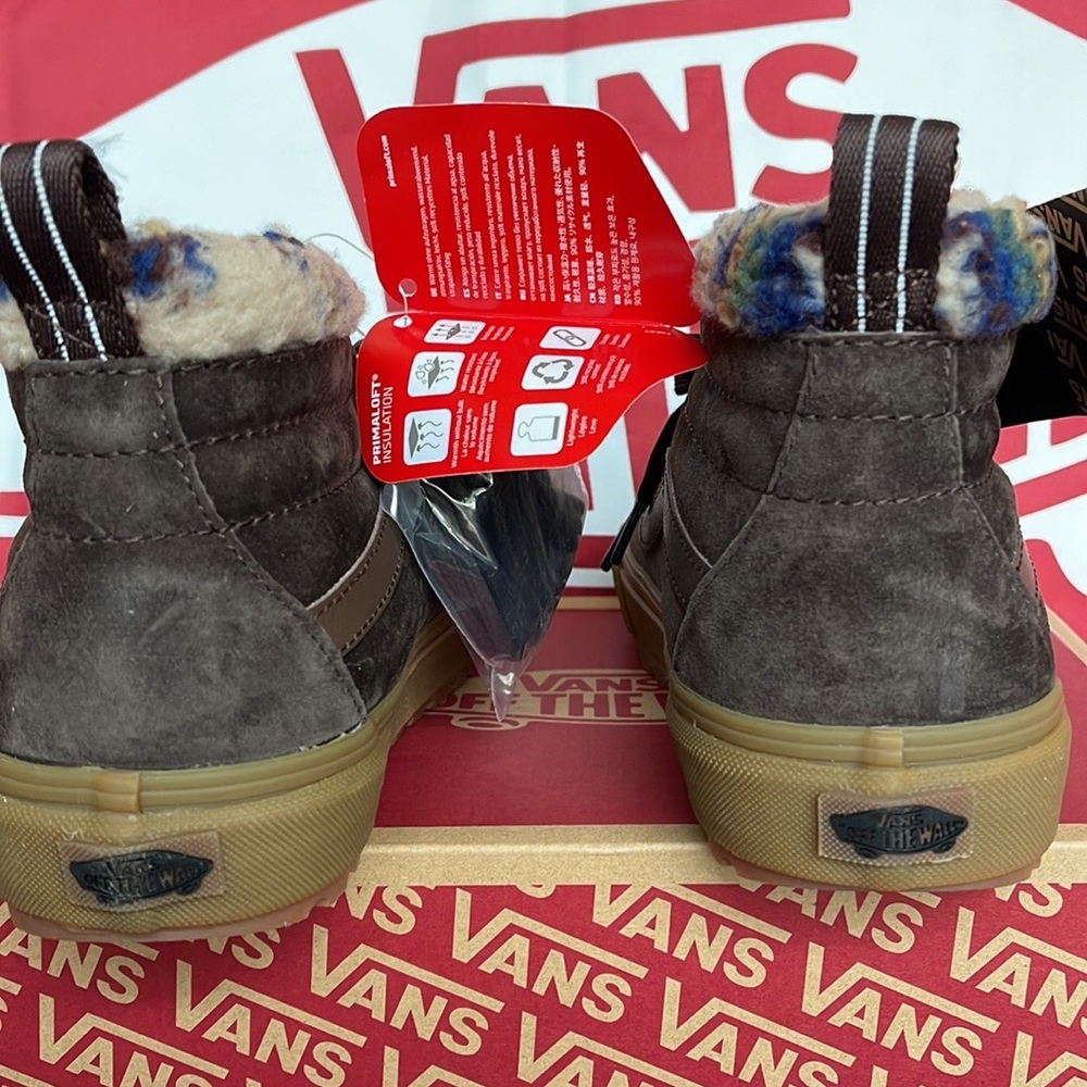 Vans WMNS Sk8-Hi Mte-1
Brown/Gum
VNOA5HZYB7G
boots - Picture 4 of 16
